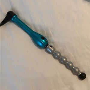 BedHead Rock N Roller Curling Iron